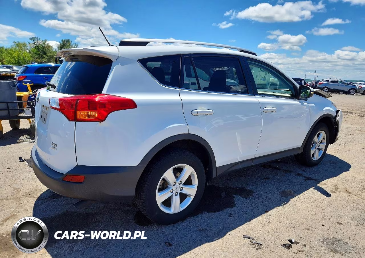 2013 Toyota Rav4 Xle VIN:JTMRFREV5DD014795 - 3