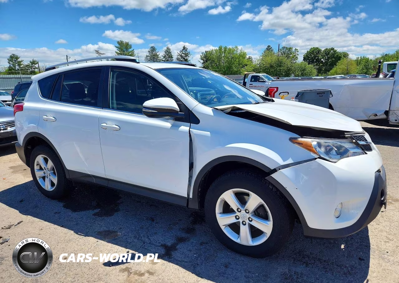 2013 Toyota Rav4 Xle VIN:JTMRFREV5DD014795 - 4