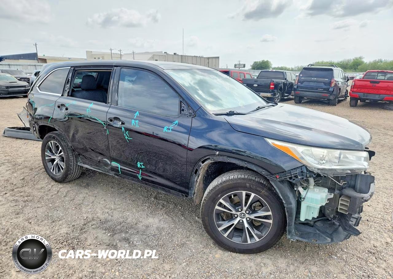 2019 Toyota Highlander Le VIN:5TDZARFH2KS052008 - 4