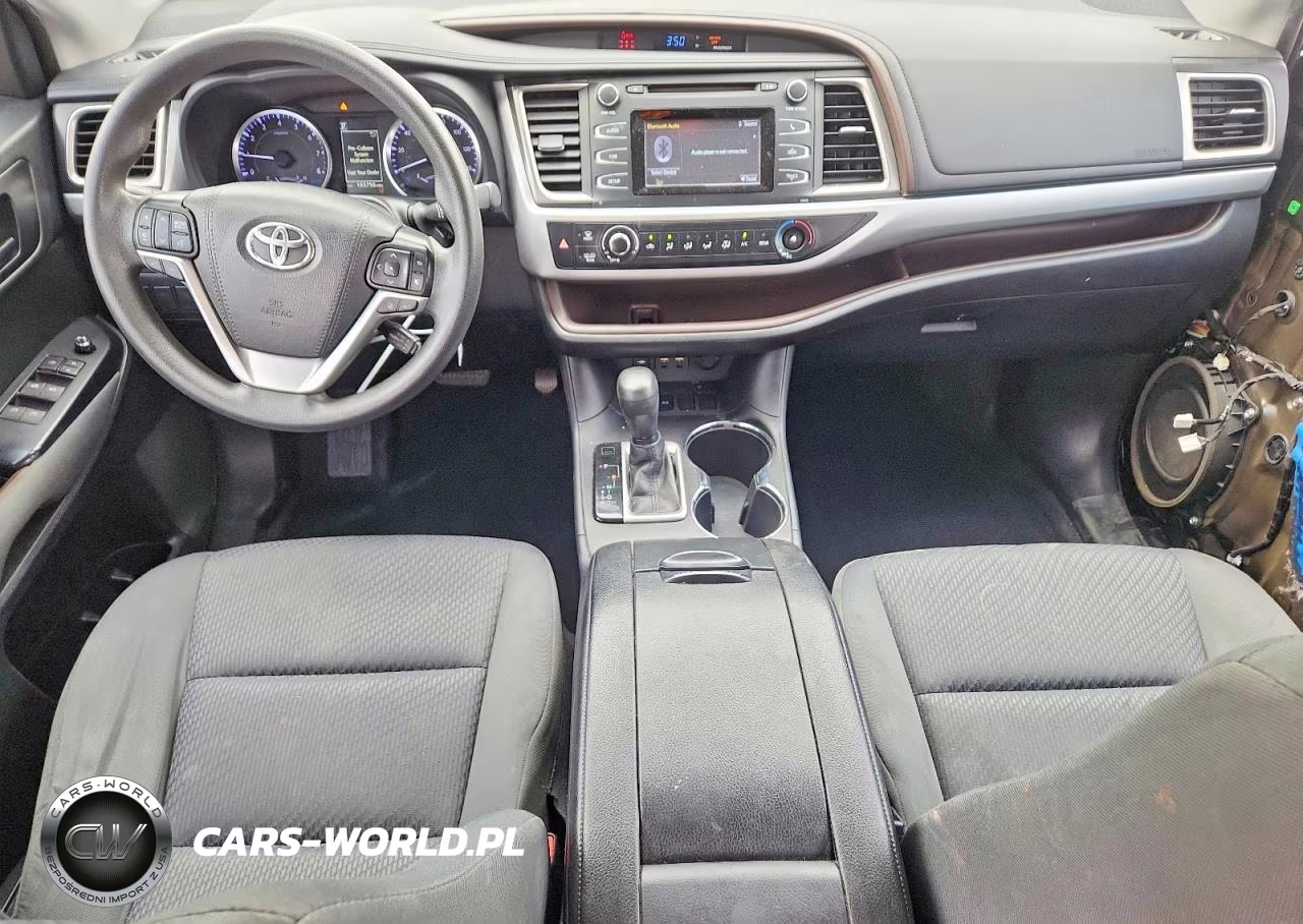 2019 Toyota Highlander Le VIN:5TDZARFH2KS052008 - 8