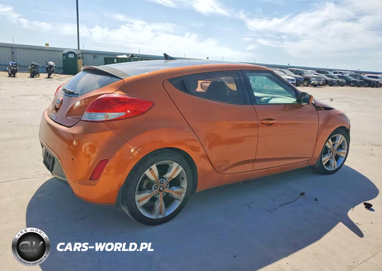 2013 Hyundai Veloster Base VIN:KMHTC6AD7DU086958 - 3