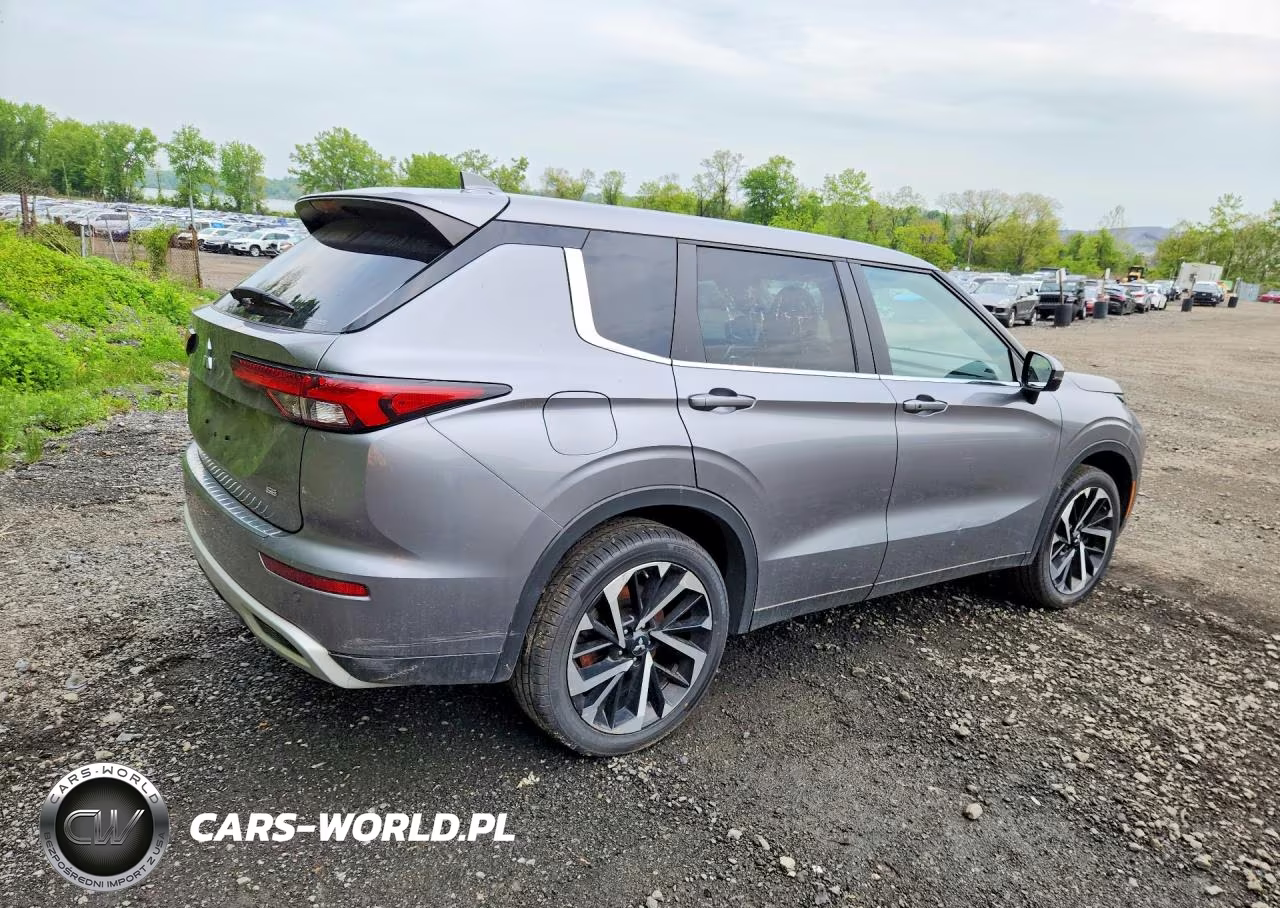 2022 Mitsubishi Outlander Se VIN:JA4J4UA81NZ043523 - 3