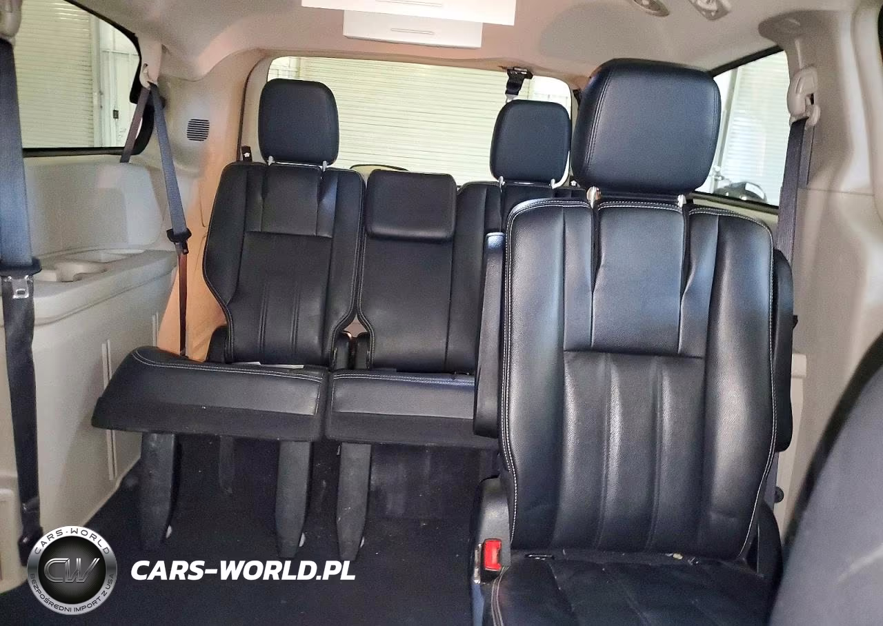 2014 Chrysler Town & Country Touring VIN:2C4RC1BG5ER293907 - 10