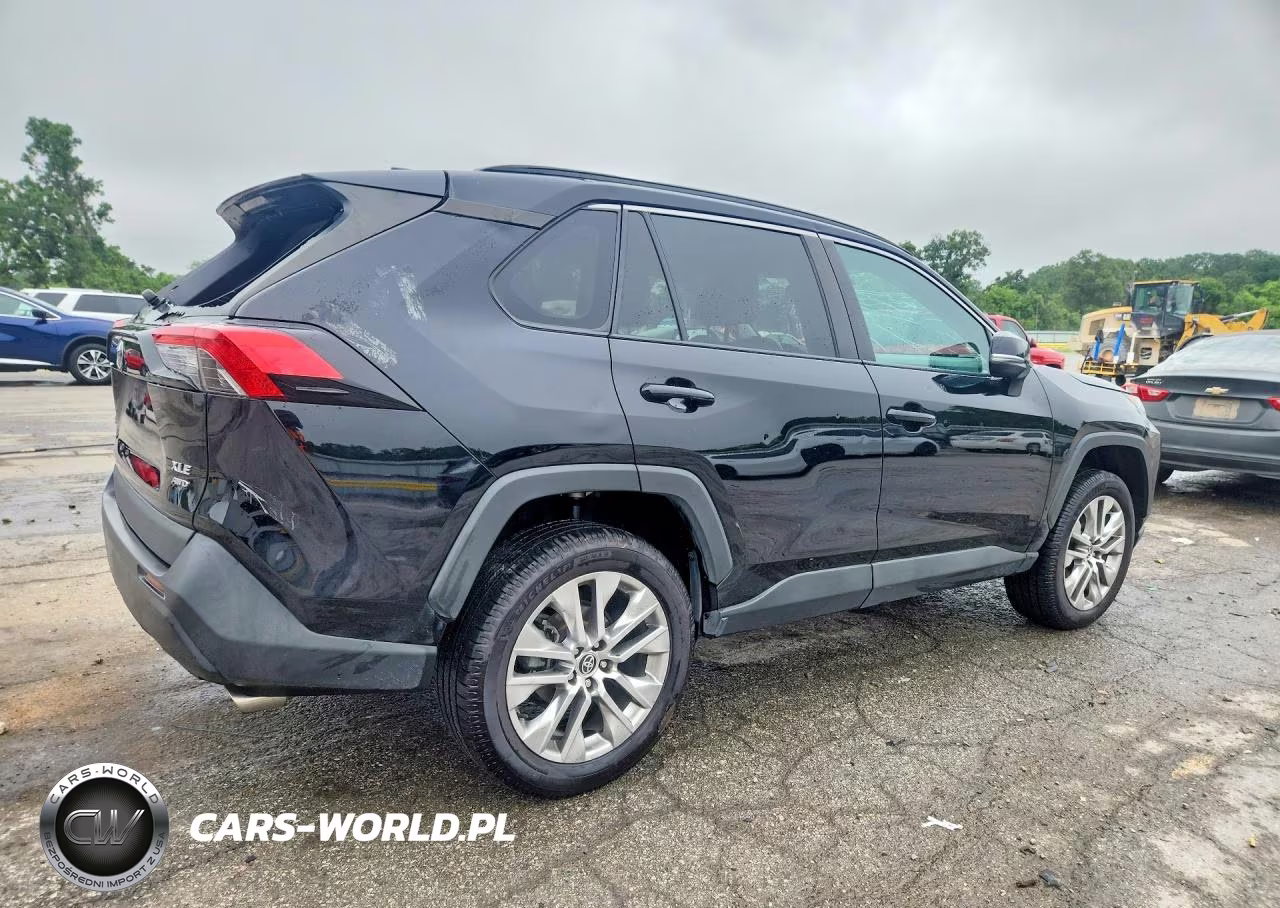 2021 Toyota Rav4 Xle Premium VIN:2T3A1RFV2MC171697 - 3
