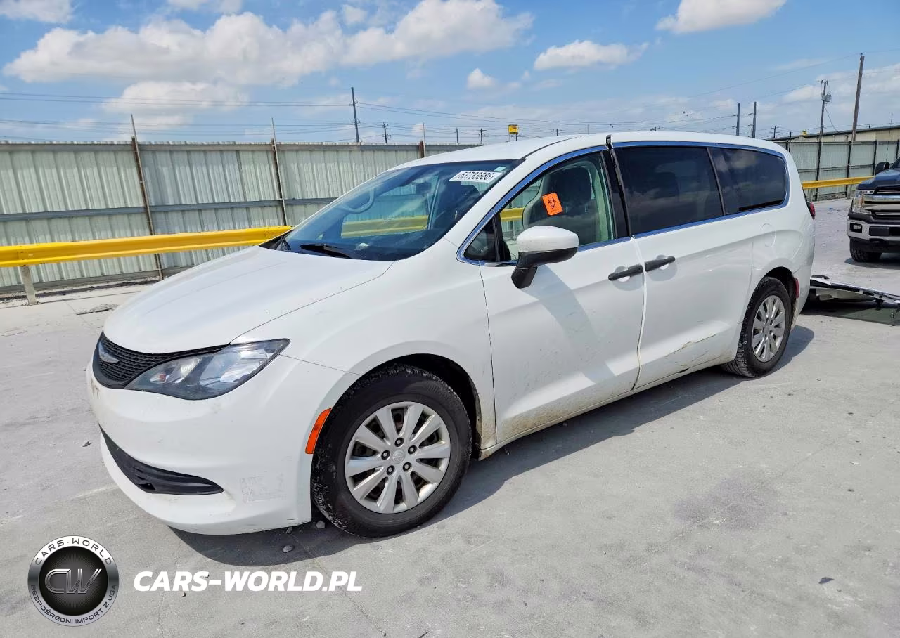2020 Chrysler Voyager L