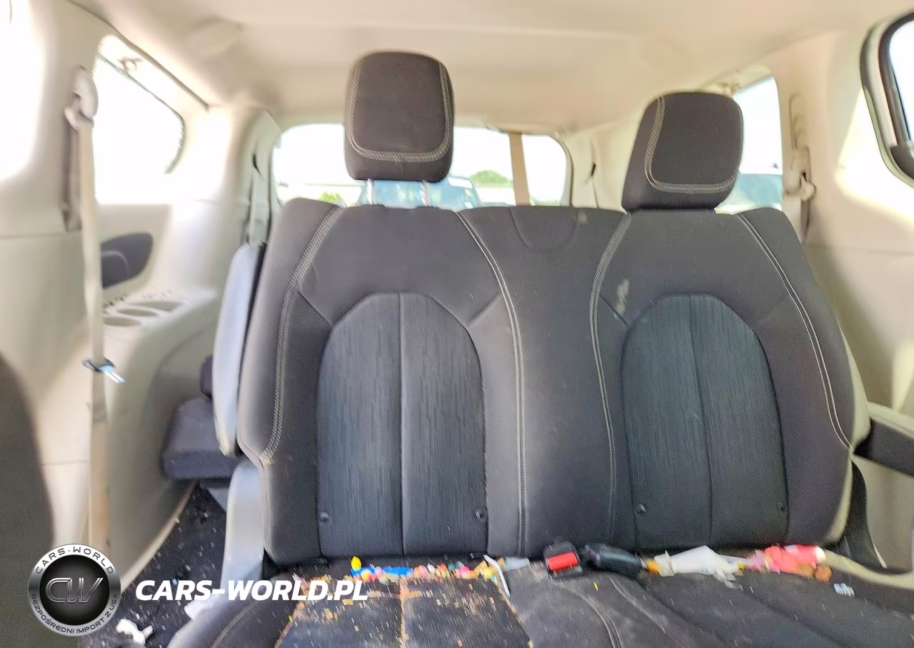2020 Chrysler Voyager L VIN:2C4RC1AG1LR126085 - 10