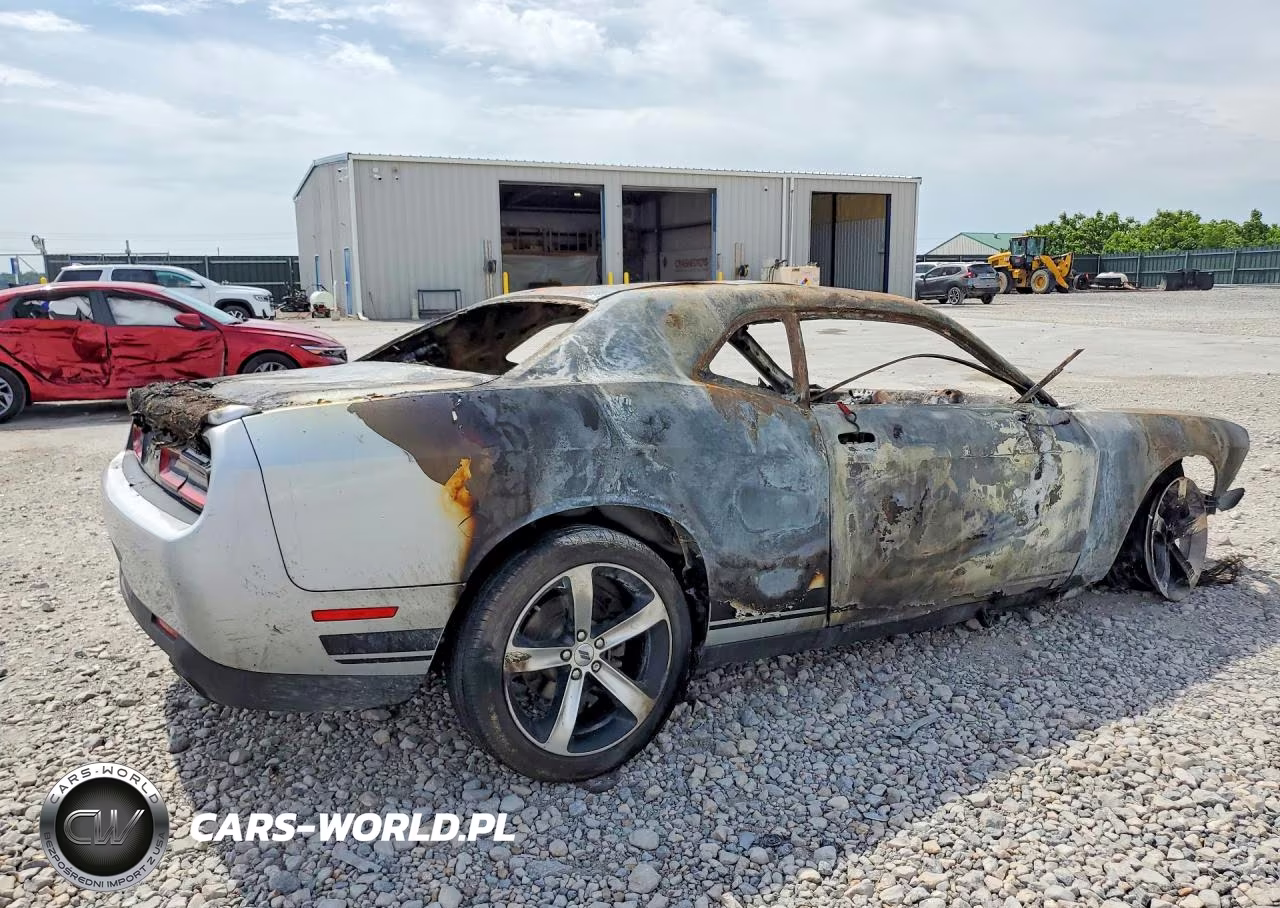 2019 Dodge Challenger Sxt VIN:2C3CDZAG6KH677459 - 3