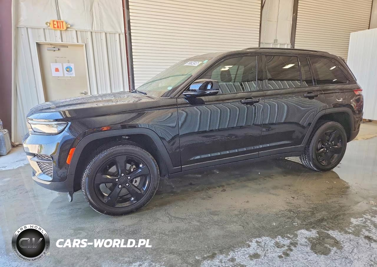 2023 Jeep Grand Cherokee Laredo – zdjęcie 1 z 13