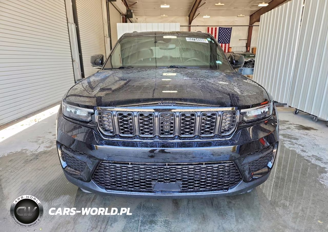 2023 Jeep Grand Cherokee Laredo VIN:1C4RJHAG9PC517773 - 5