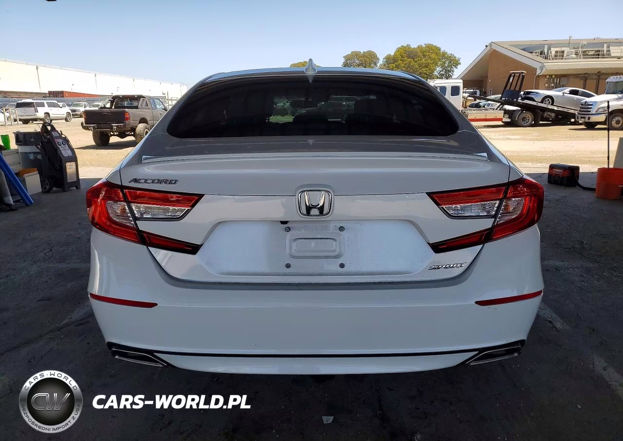 2018 Honda Accord Sport VIN:1HGCV1F3XJA141161 - 6