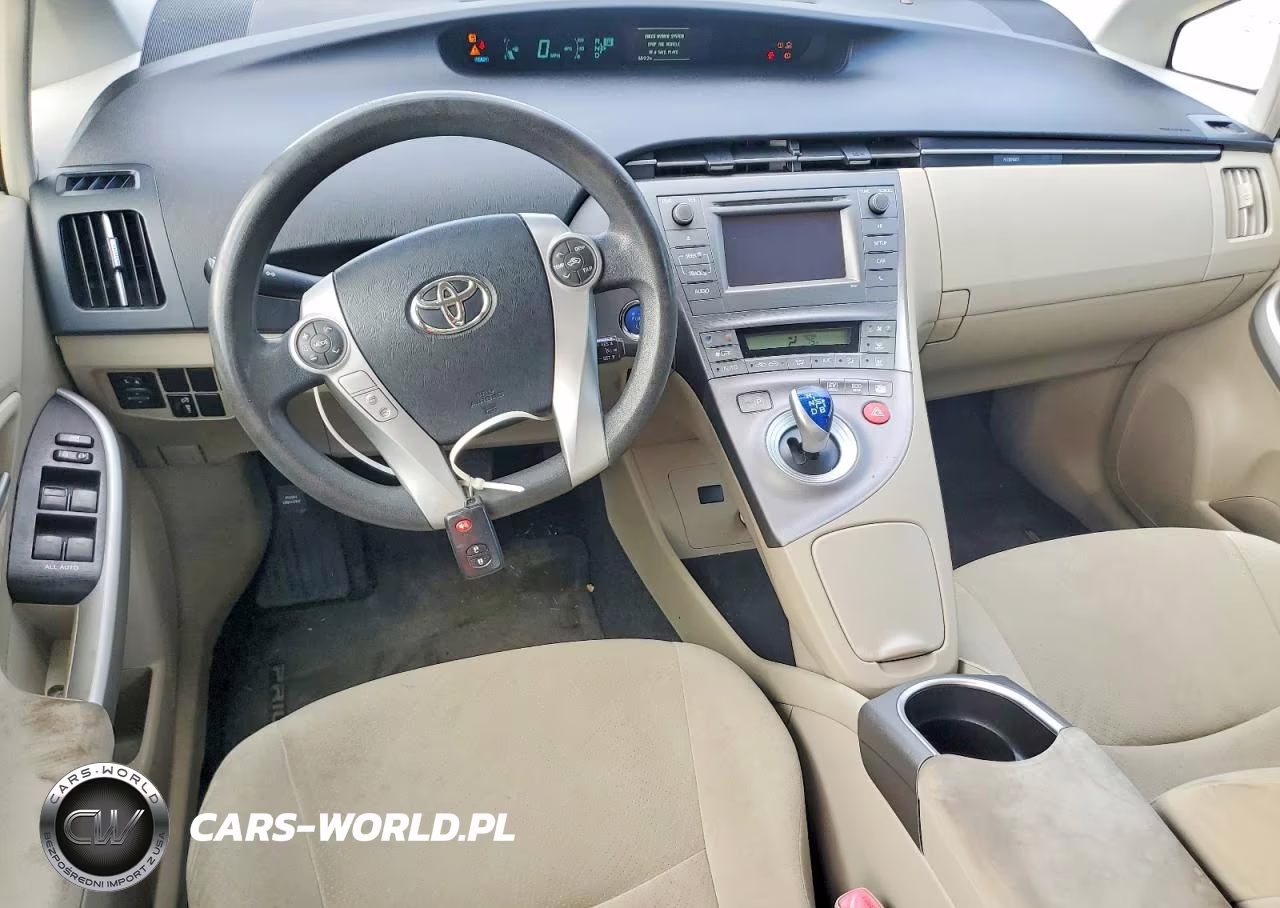 2013 Toyota Prius Two VIN:JTDKN3DU6D5627481 - 8