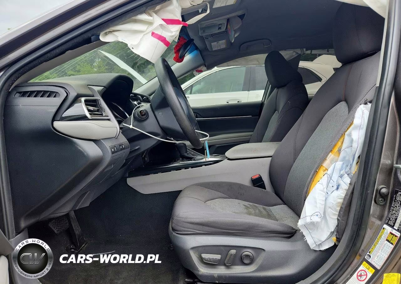 2018 Toyota Camry Le VIN:4T1B11HK6JU616471 - 7