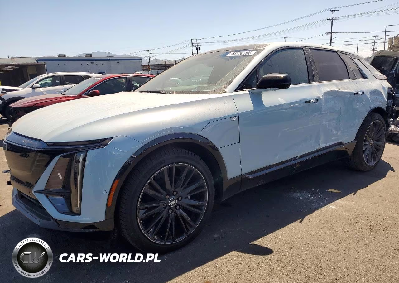 2025 Cadillac Lyriq Sport