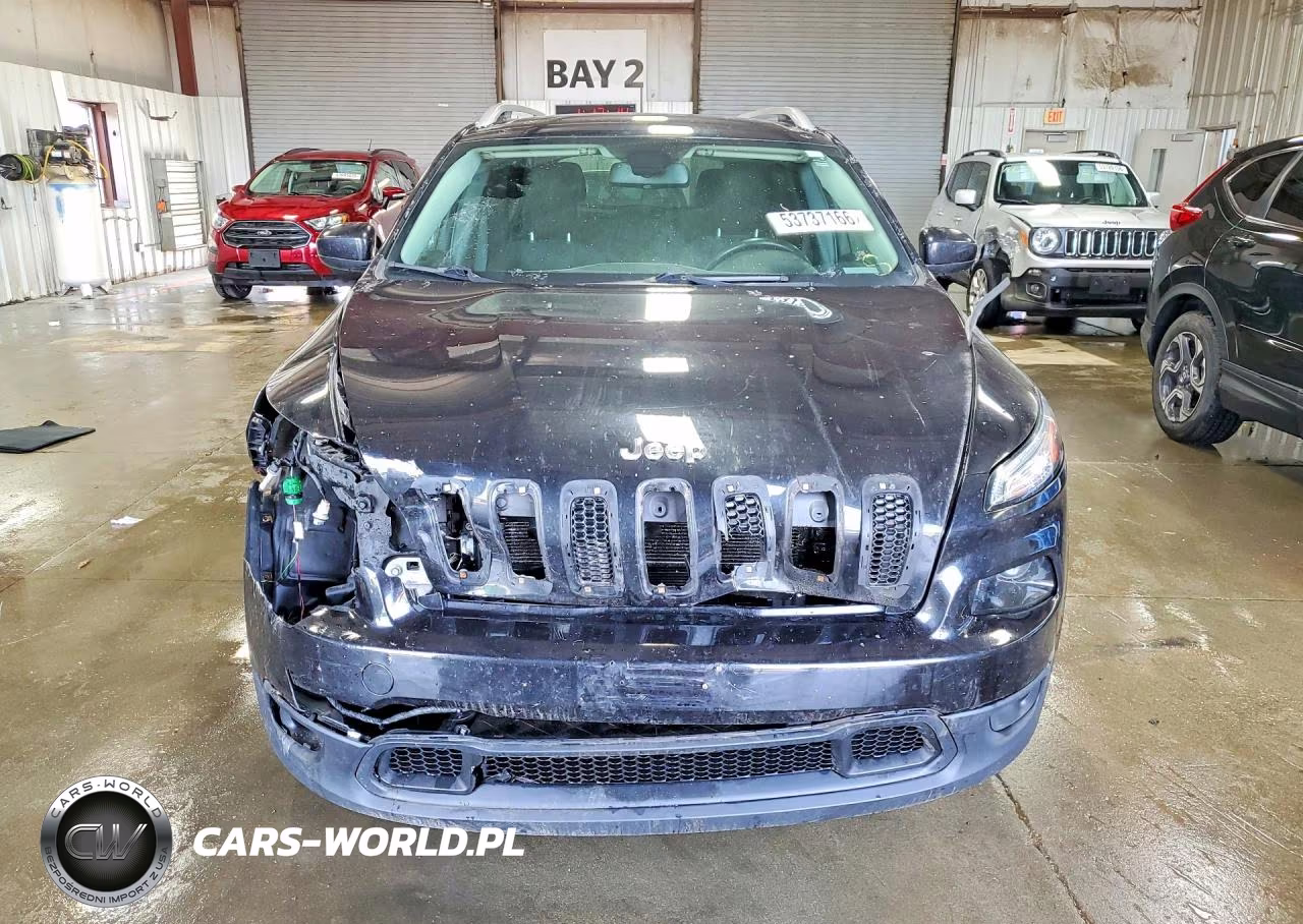 2015 Jeep Cherokee Latitude VIN:1C4PJMCB3FW553053 - 5
