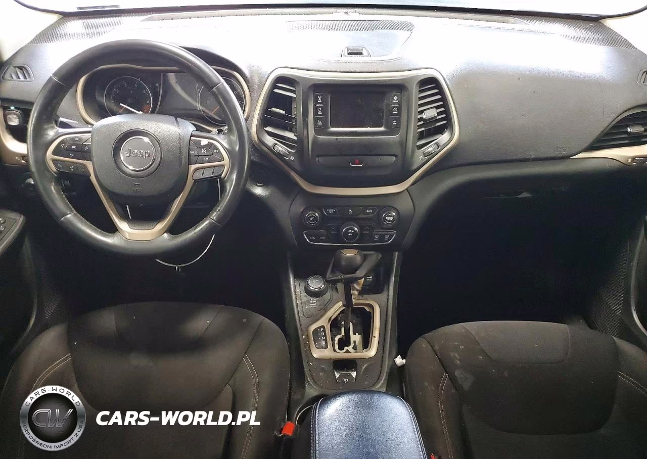 2015 Jeep Cherokee Latitude VIN:1C4PJMCB3FW553053 - 8