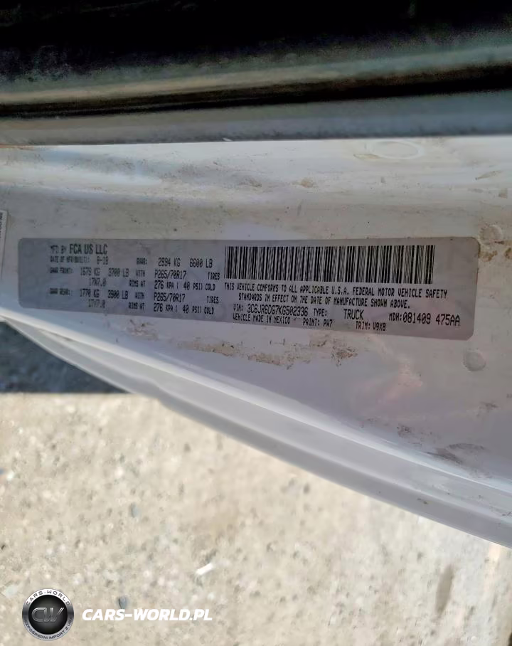 2019 Ram 1500 Classic Tradesman VIN:3C6JR6DG7KG502336 - 12
