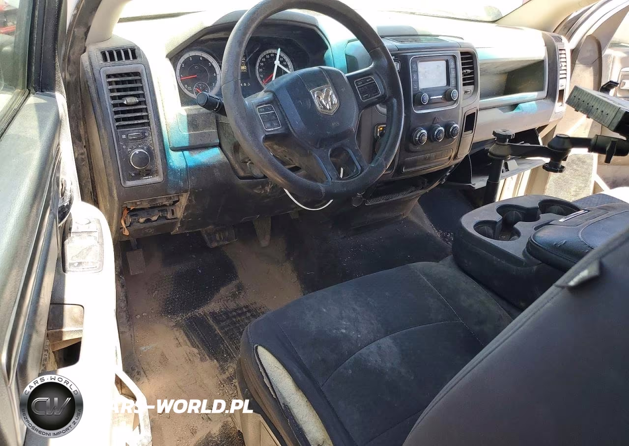 2019 Ram 1500 Classic Tradesman VIN:3C6JR6DG7KG502336 - 8
