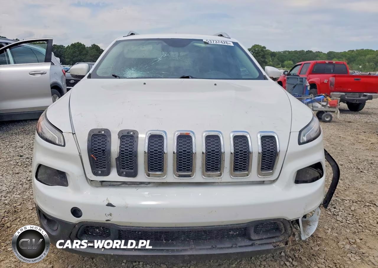 2015 Jeep Cherokee Latitude VIN:1C4PJLCB6FW670393 - 5
