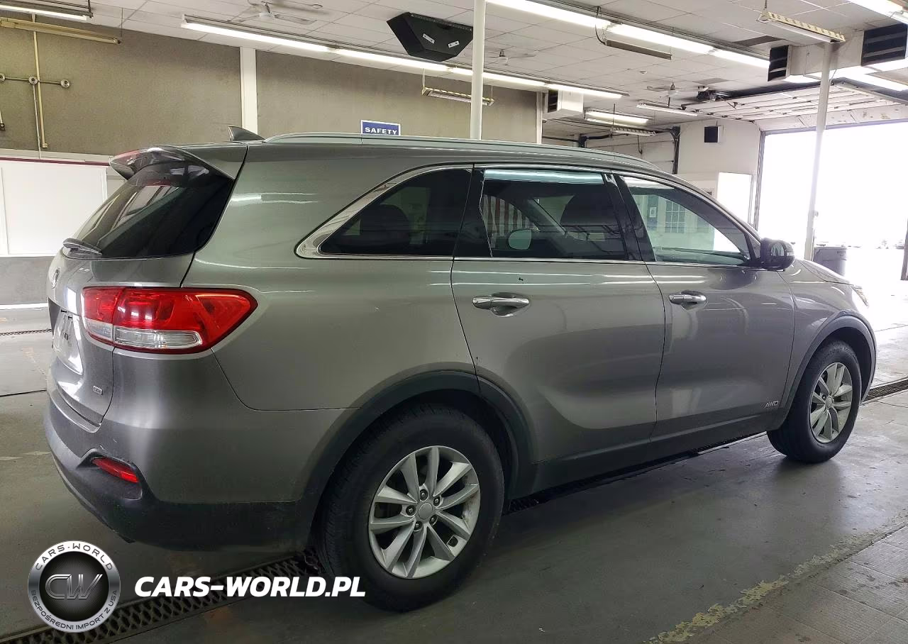 2018 Kia Sorento Lx VIN:5XYPGDA37JG427374 - 3