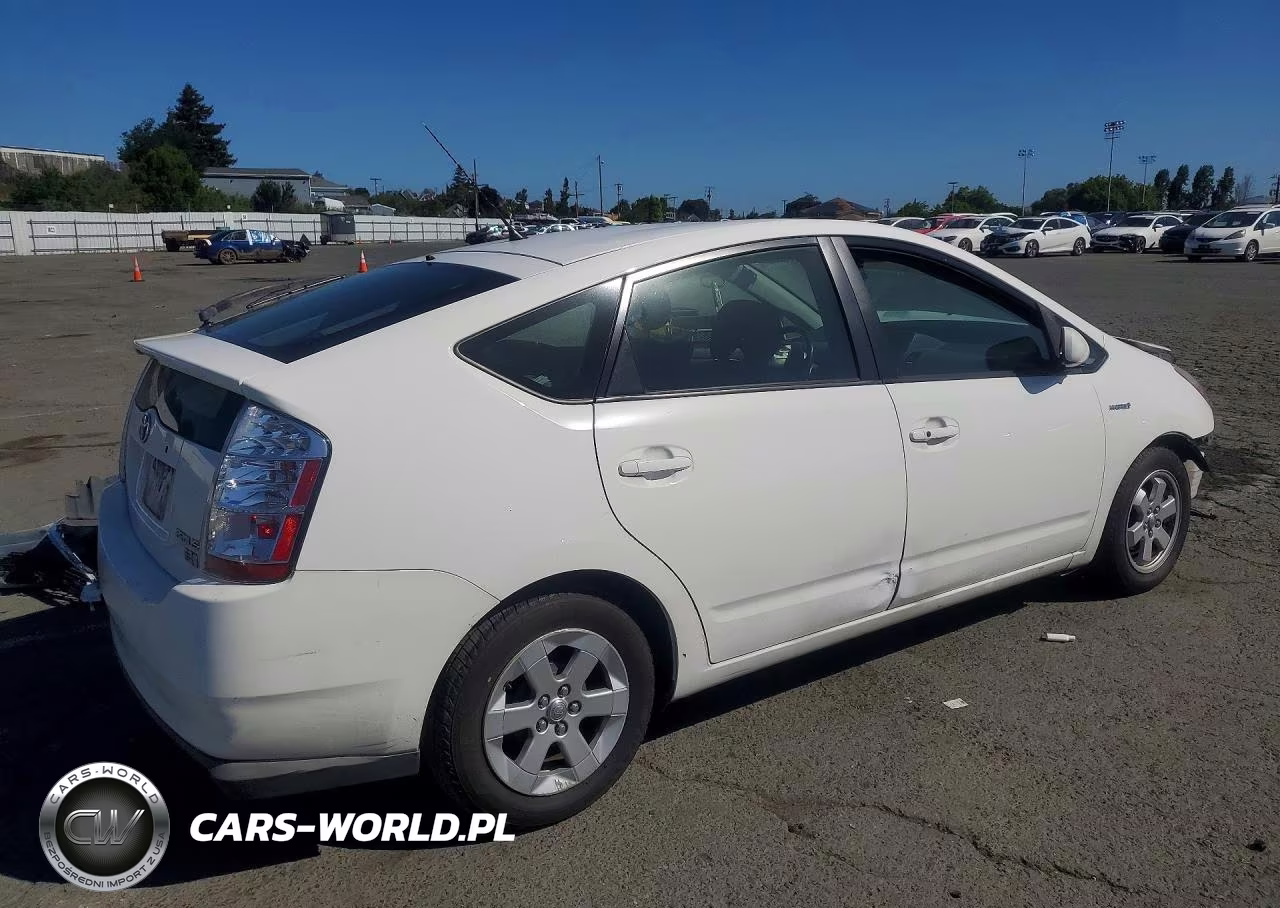 2008 Toyota Prius Base VIN:JTDKB20U383320960 - 3