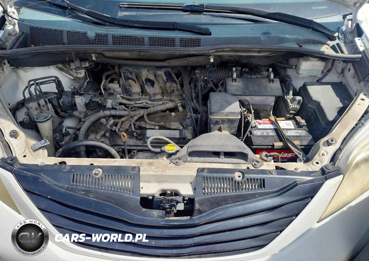 2013 Toyota Sienna Le VIN:5TDKK3DC5DS348226 - 12
