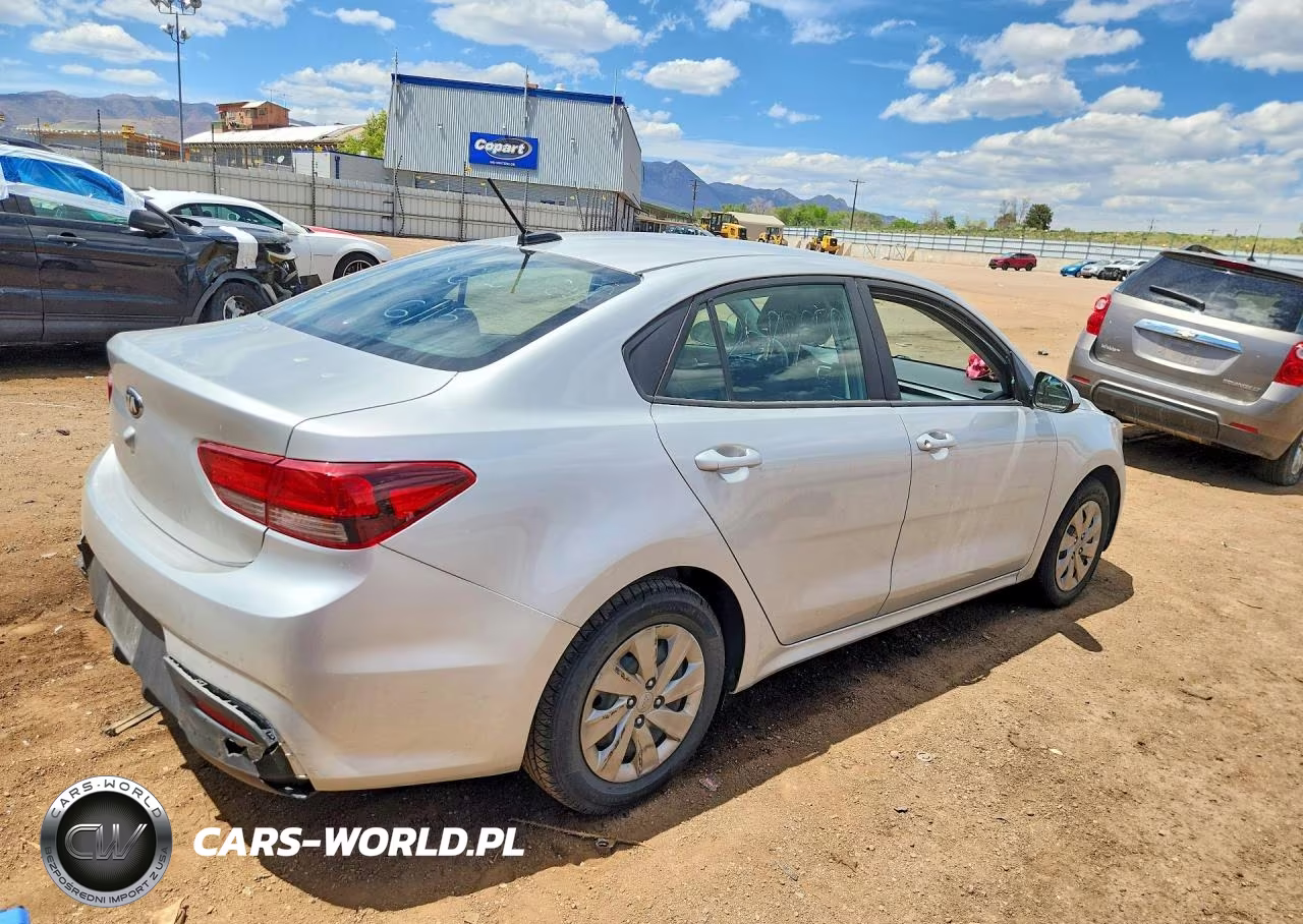 2019 Kia Rio S VIN:3KPA24AB3KE228333 - 3