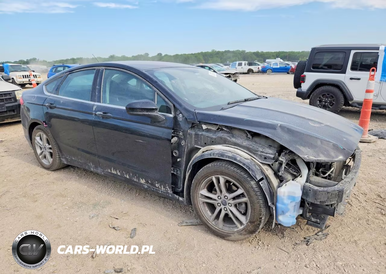 2018 Ford Fusion Se VIN:3FA6P0HD1JR145956 - 4
