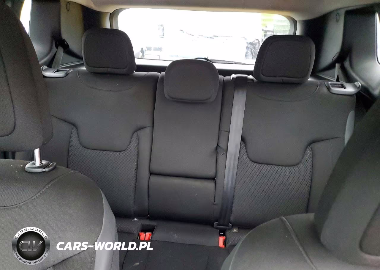 2018 Jeep Renegade Latitude VIN:ZACCJBBBXJPH09664 - 10