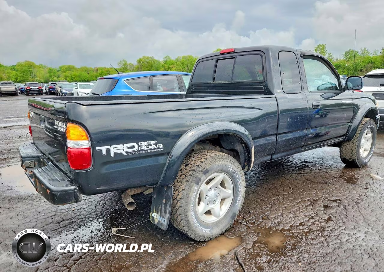 2002 Toyota Tacoma Xtracab VIN:5TEWN72N72Z065587 - 3