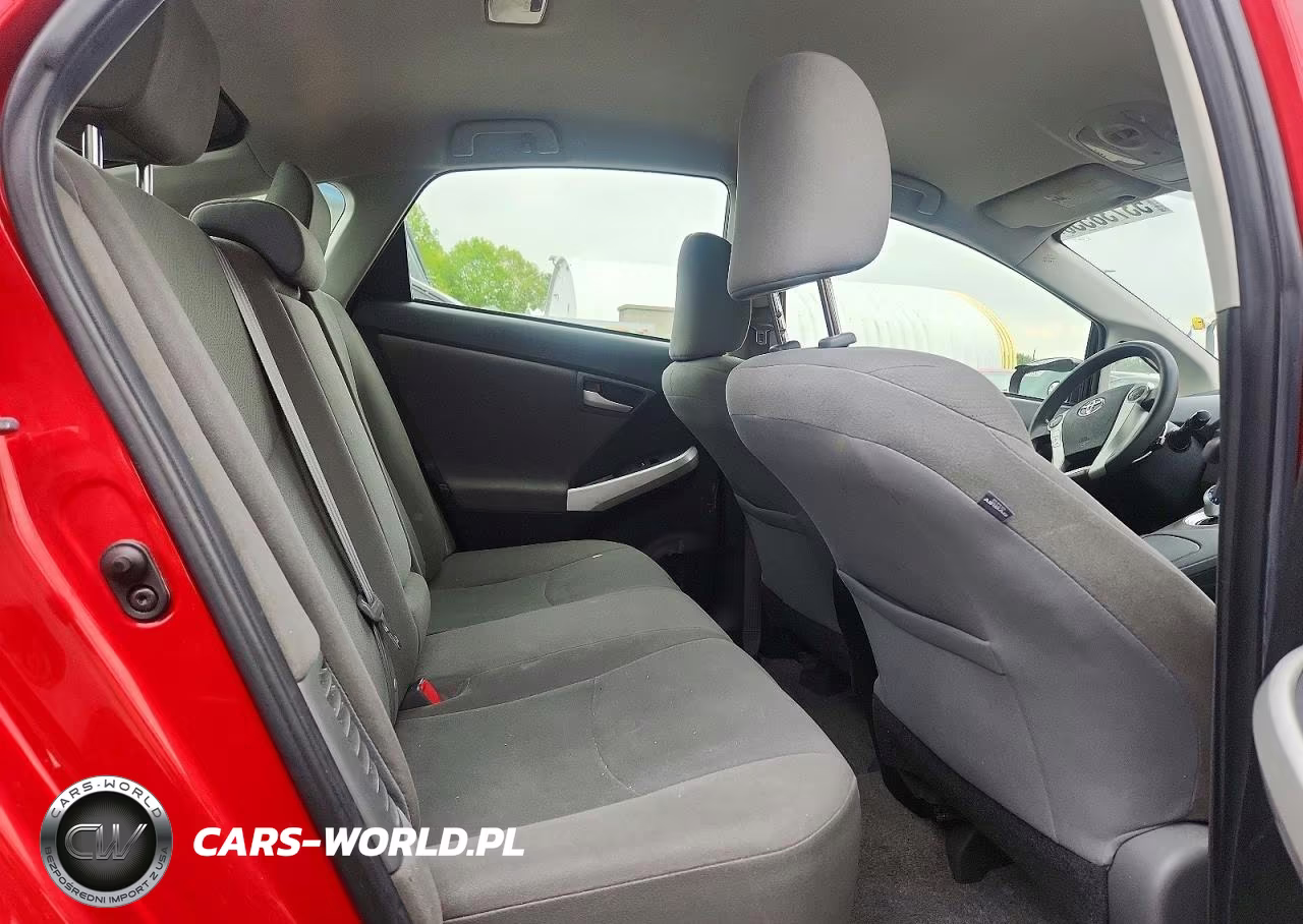 2014 Toyota Prius Two VIN:JTDKN3DUXE1760477 - 10