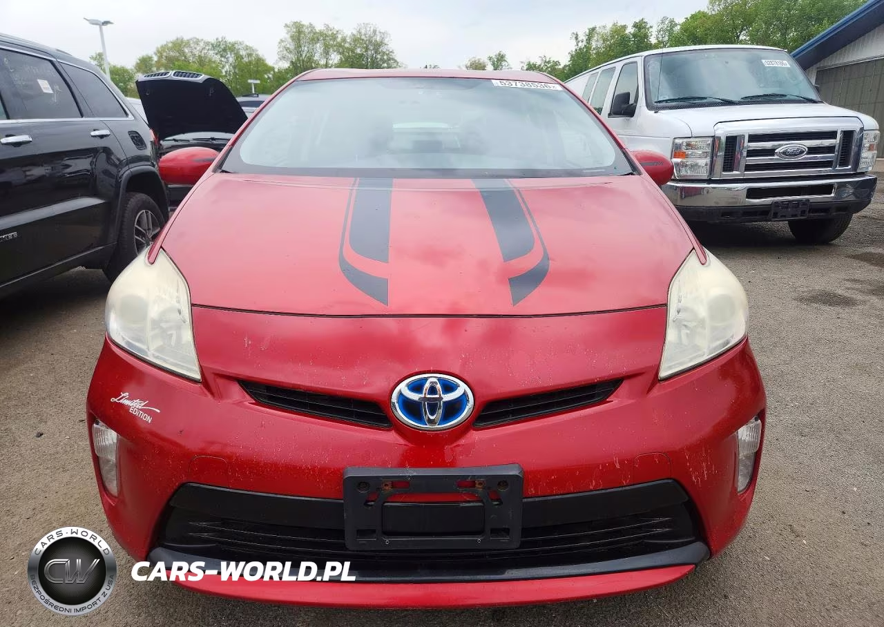 2014 Toyota Prius Two VIN:JTDKN3DUXE1760477 - 5