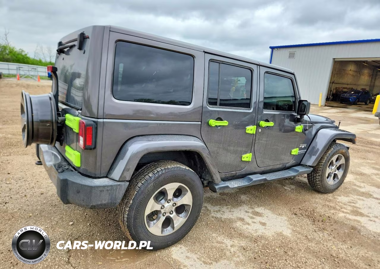 2017 Jeep Wrangler Unlimited Sahara VIN:1C4BJWEG0HL507215 - 3