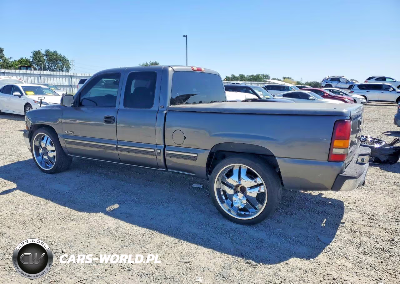 2000 Chevrolet Silverado C1500 VIN:2GCEC19T4Y1359075 - 2