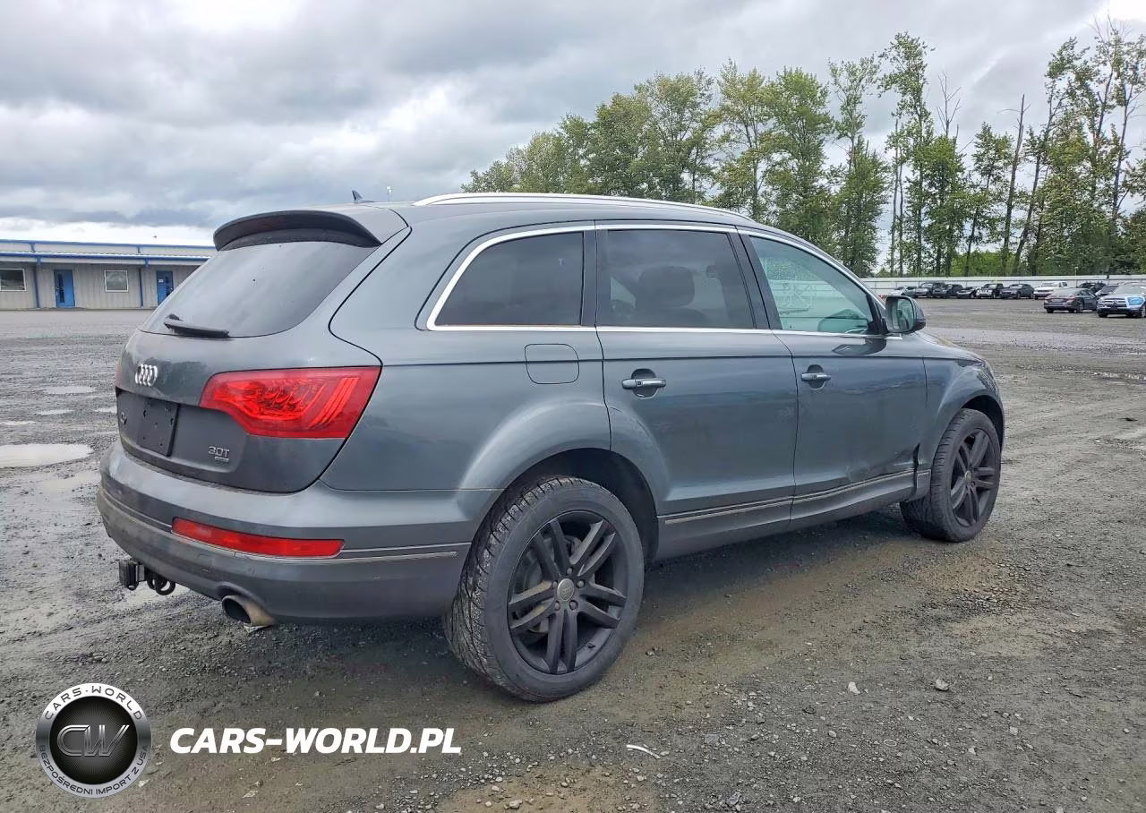 2014 Audi Q7 Premium Plus VIN:WA1LGAFEXED020560 - 3