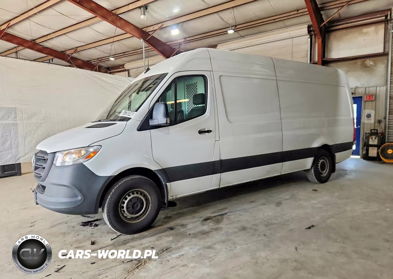 2025 Mercedes Benz Sprinter 2500