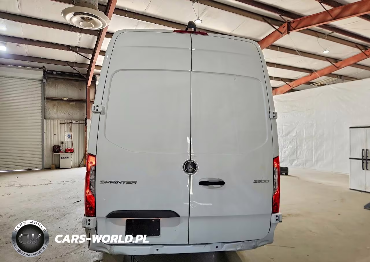 2025 Mercedes Benz Sprinter 2500 VIN:W1Y4KCHYXST202980 - 6