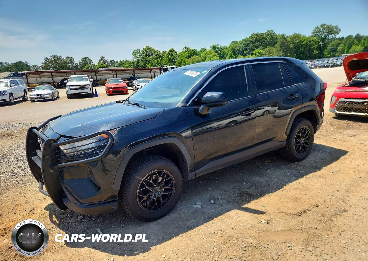 2021 Toyota Rav4 Le – zdjęcie 1 z 13