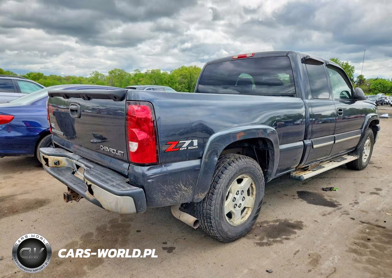 2004 Chevrolet Silverado K1500 VIN:2GCEK19T141285353 - 3