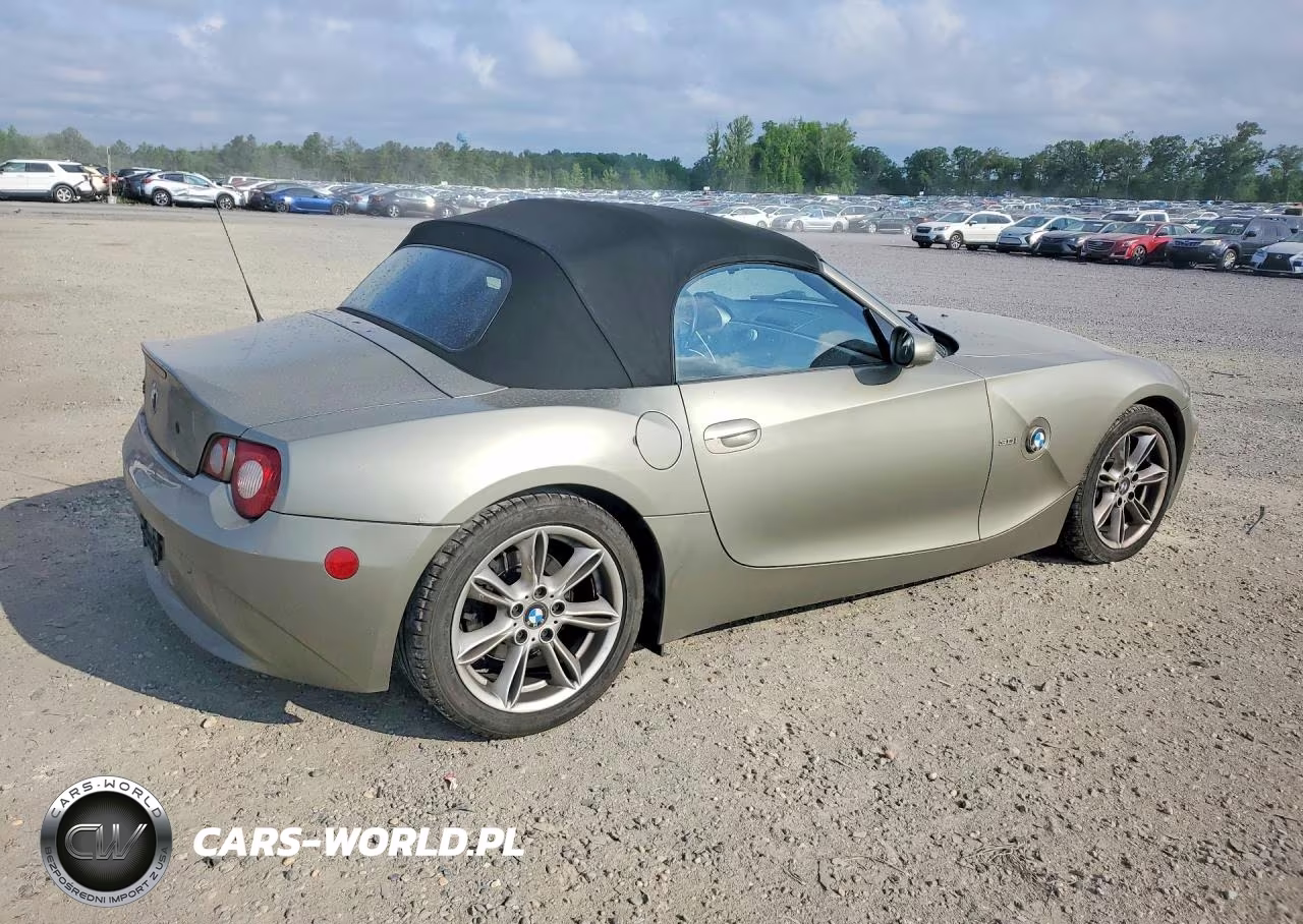 2005 BMW Z4 3.0 VIN:4USBT53525LT28184 - 3