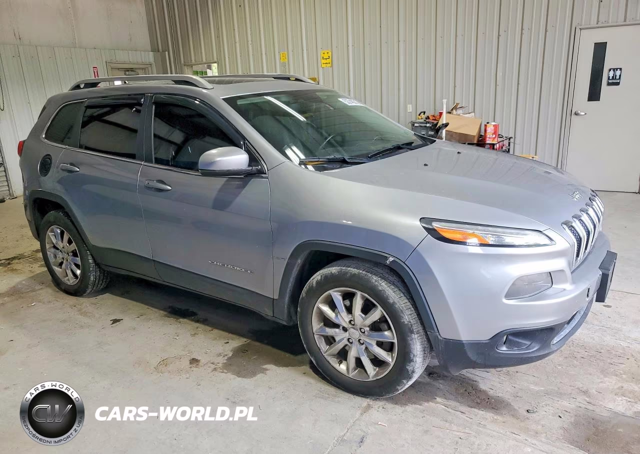 2015 Jeep Cherokee Limited VIN:1C4PJMDSXFW501305 - 4