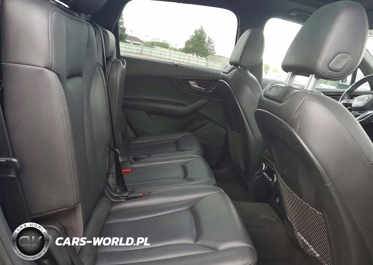 2018 Audi Q7 Prestige VIN:WA1VAAF71JD019111 - 11