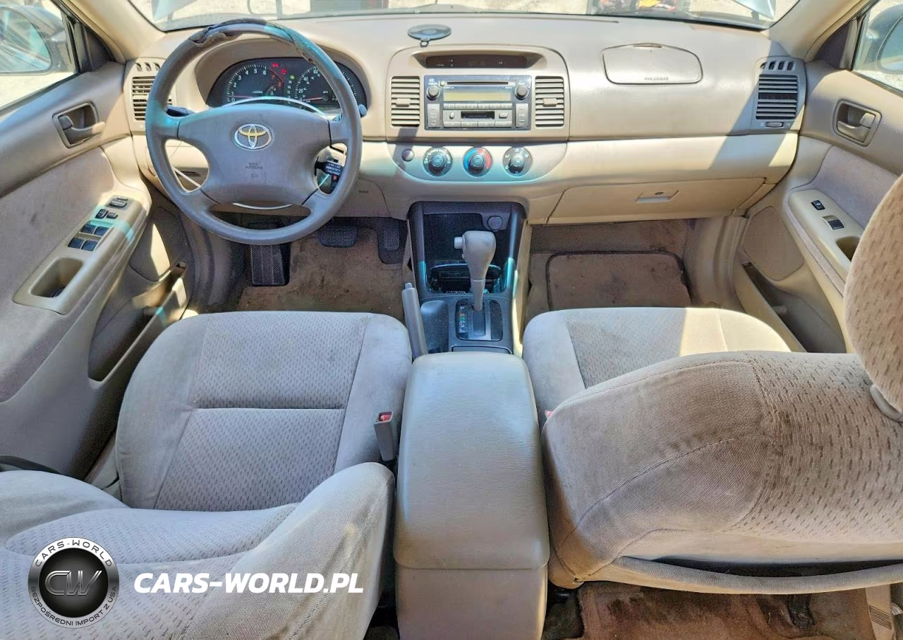 2003 Toyota Camry Le VIN:4T1BE32K43U682786 - 8
