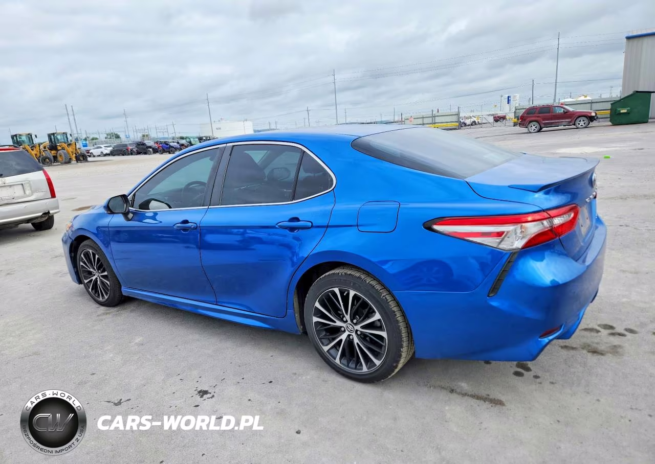 2018 Toyota Camry Se VIN:4T1B11HK9JU074685 - 2