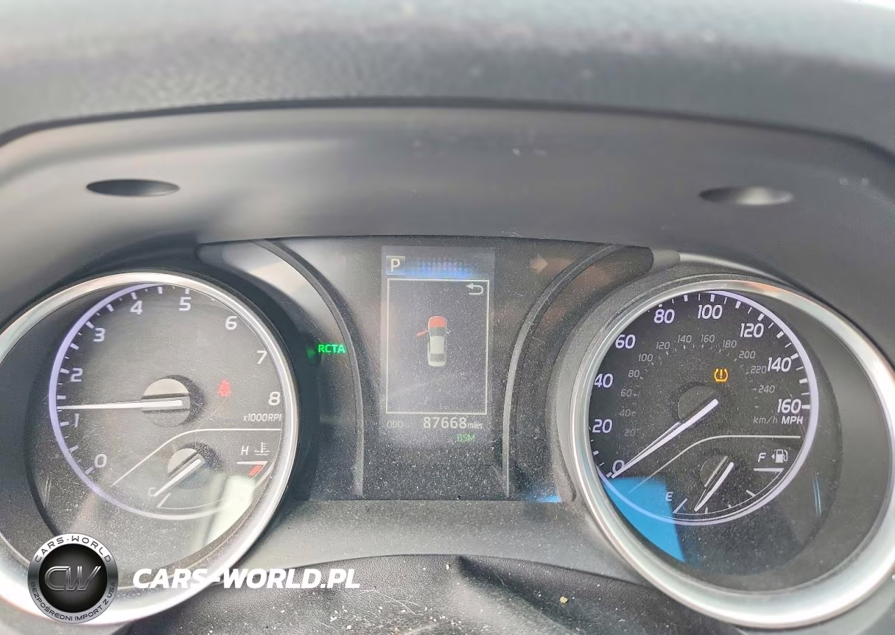 2018 Toyota Camry Se VIN:4T1B11HK9JU074685 - 9