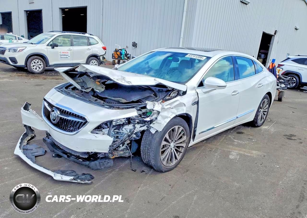 2017 Buick Lacrosse Essence – zdjęcie 1 z 12