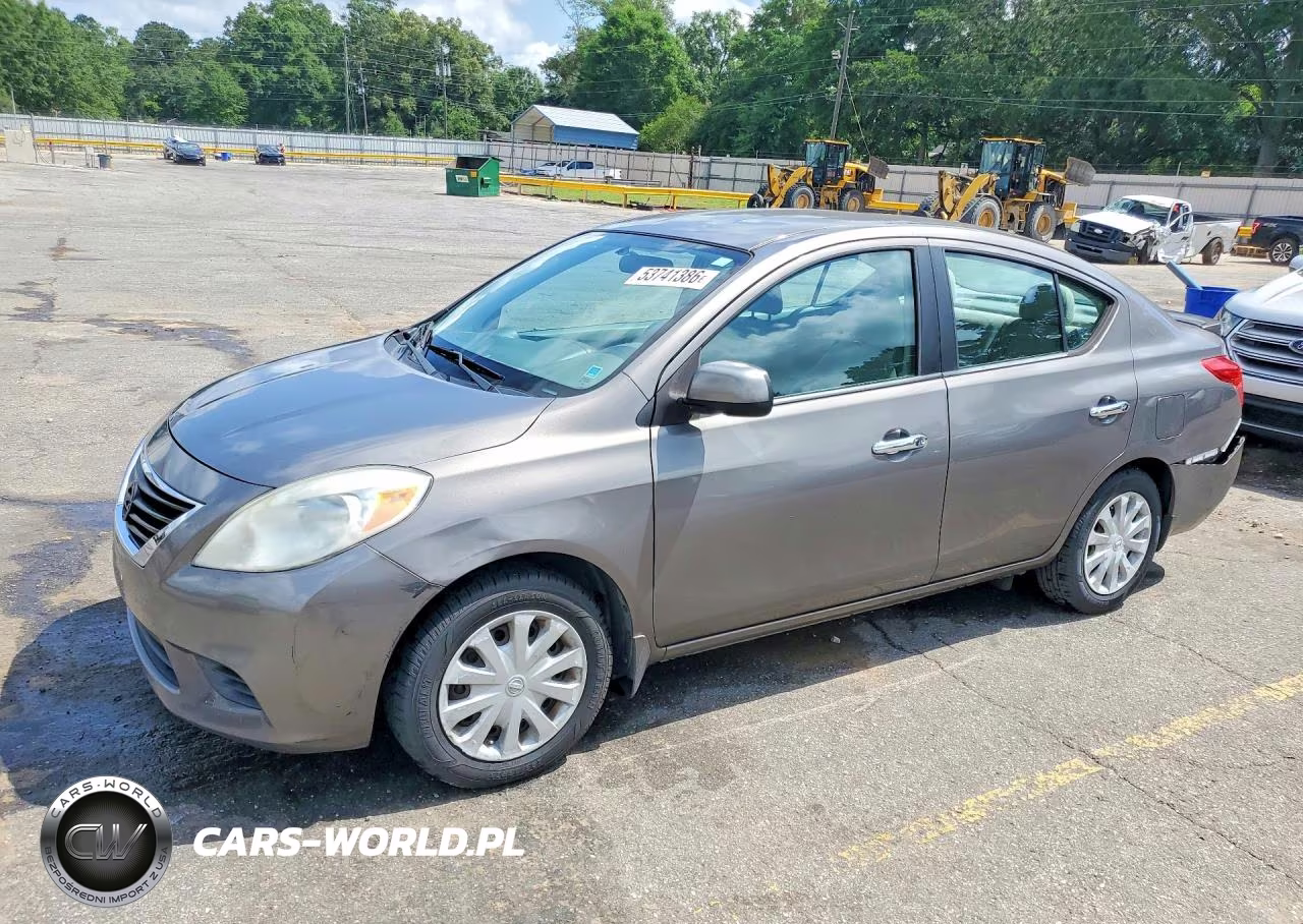 2013 Nissan Versa 1.6 S