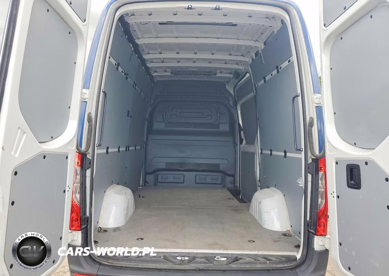 2024 Mercedes Benz Sprinter 2500 Delivery Van VIN:W1Y4NBHY3RT163161 - 10