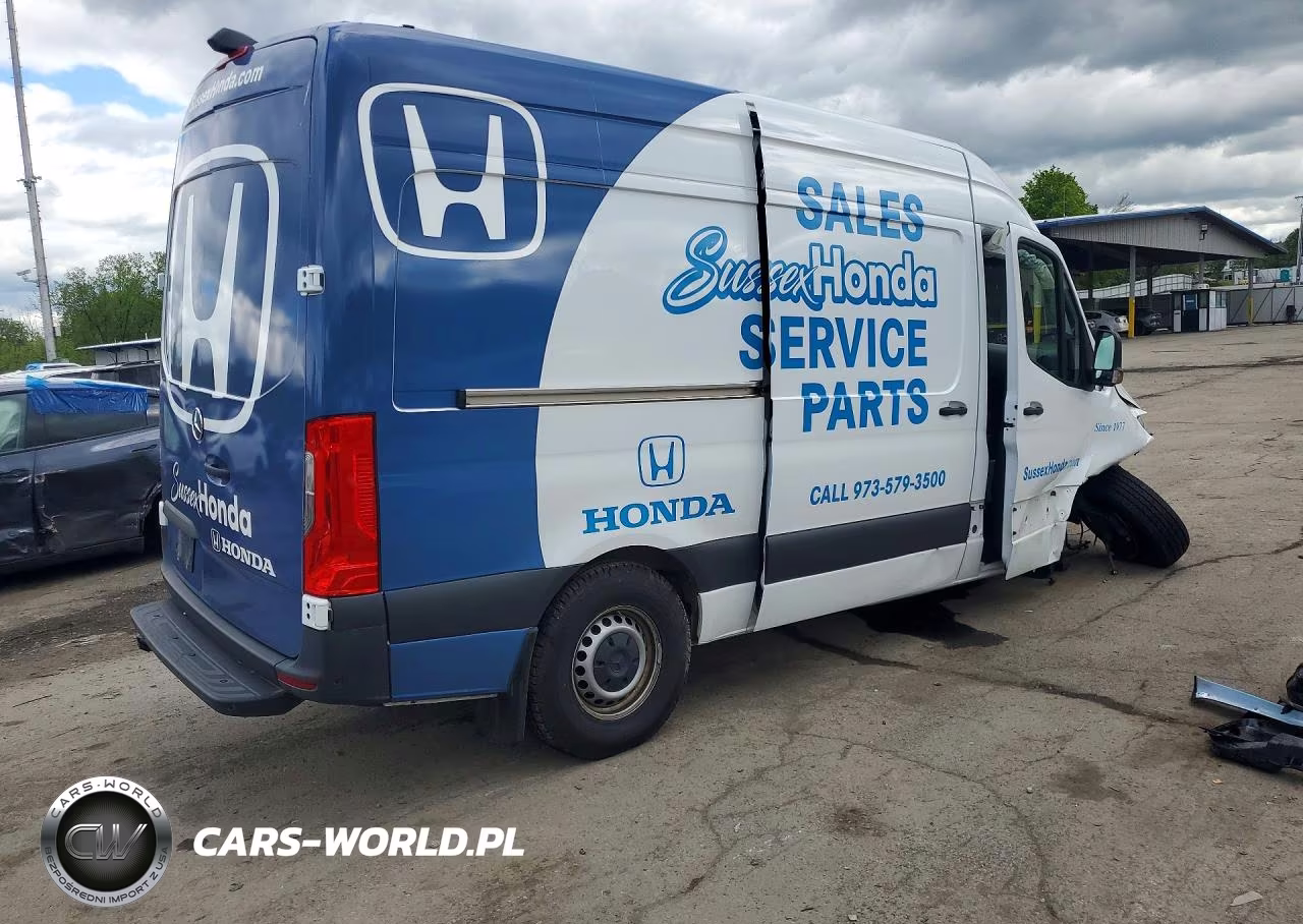 2024 Mercedes Benz Sprinter 2500 Delivery Van VIN:W1Y4NBHY3RT163161 - 3