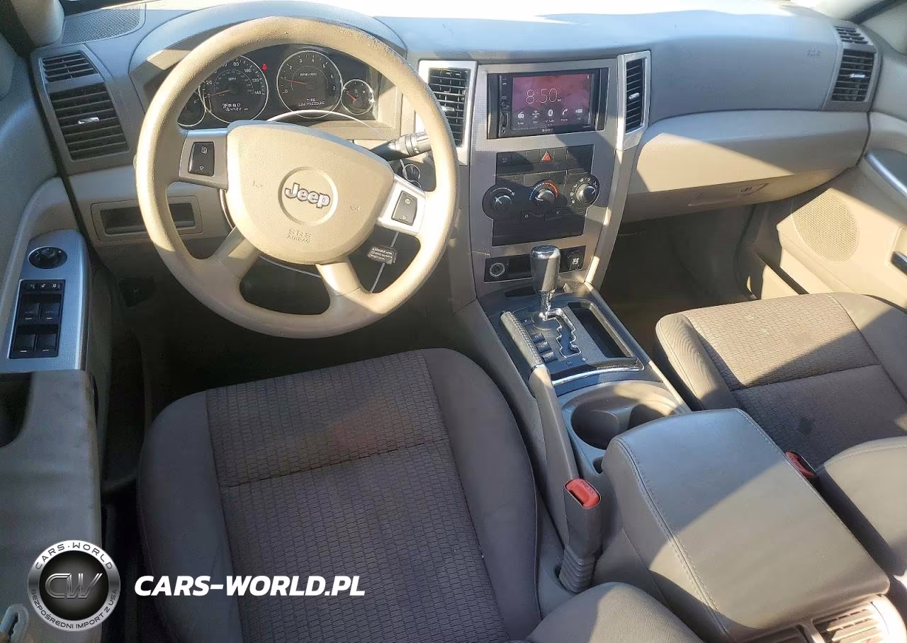 2009 Jeep Grand Cherokee Laredo VIN:1J8GS48K69C500772 - 8