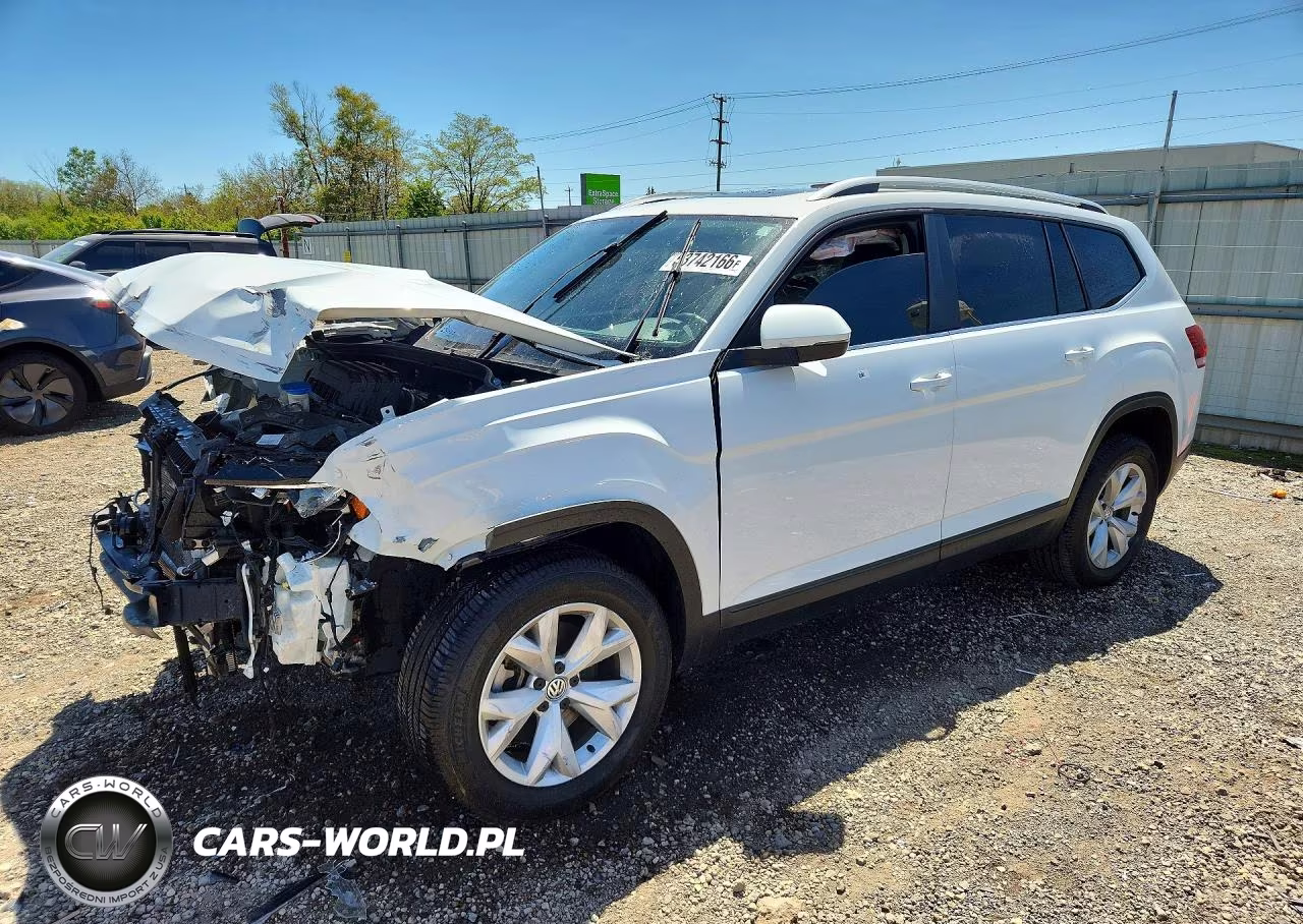 2018 Volkswagen Atlas VIN:1V2BR2CA4JC513572 - 1